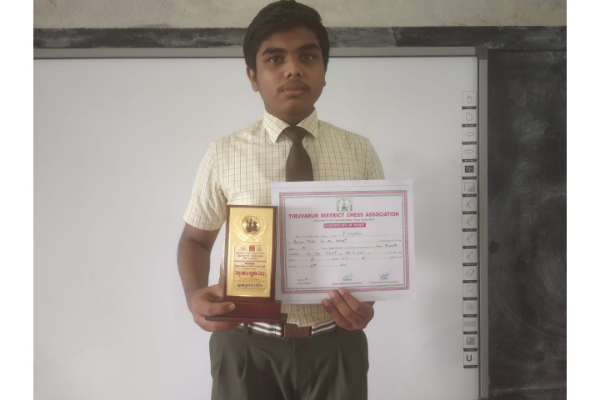 Thiruvarur District Chess Association J.VIJAY of Sairam Maticution Higher Sec School Participation in the under 15 Boys district level chess Tournament at New Bharath Matric ,Hr Sec School on 28/11/2021 to he has Scored 3 Points out 4 rounds and Secured 3 rd place.
